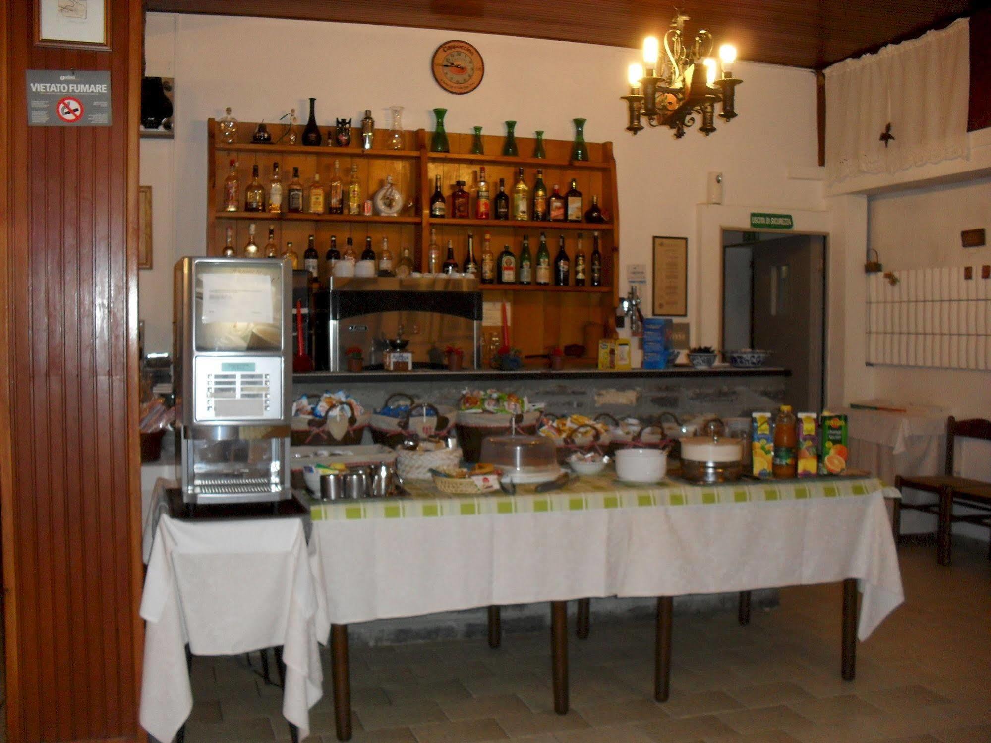 Al Caminetto Hotel Aosta Exterior photo